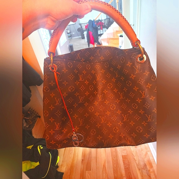 Louis vutton bag - Picture 1 of 7